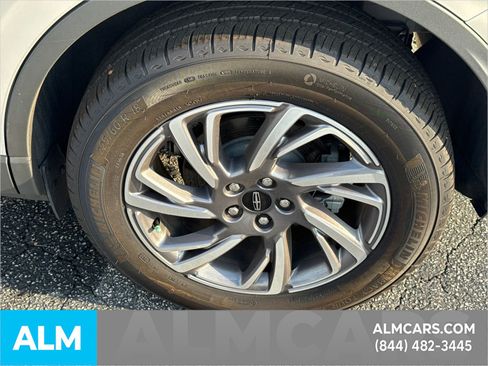 Used 2023 Lincoln Corsair Standard image 25