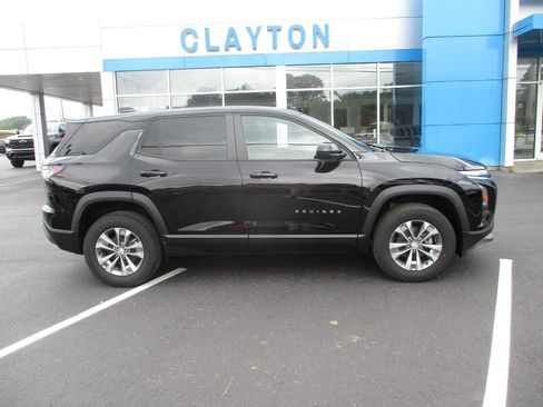 New 2026 Chevrolet Equinox LT w/ Convenience Package II image 2