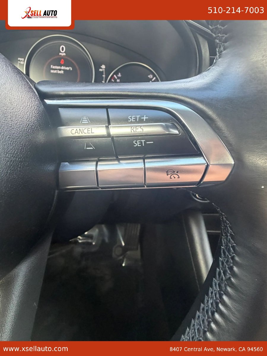 Used 2020 MAZDA MAZDA3 Sedan w/ Preferred Package FWD image 11