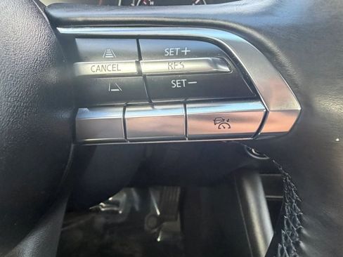 Used 2020 MAZDA MAZDA3 Sedan w/ Preferred Package FWD image 11