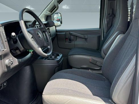 Certified 2025 GMC Savana 2500 w/ Driver Convenience Package RWD image 5