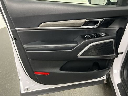 Used 2022 Kia Telluride EX w/ EX Premium Package FWD image 23