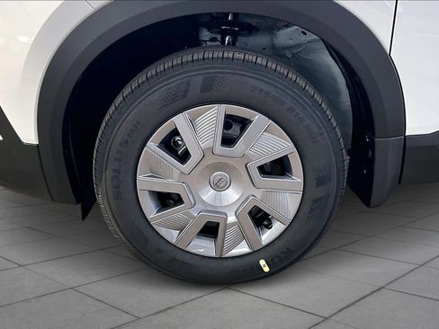 New 2026 Nissan Kicks S image 9