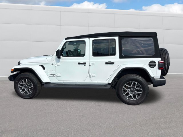 Used 2024 Jeep Wrangler Unlimited Sahara AWD/4WD image 2