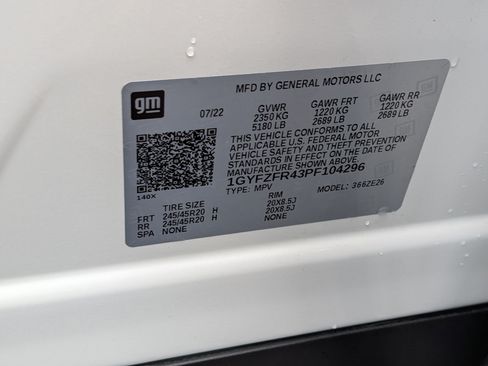 Certified 2023 Cadillac XT4 Sport AWD/4WD image 32