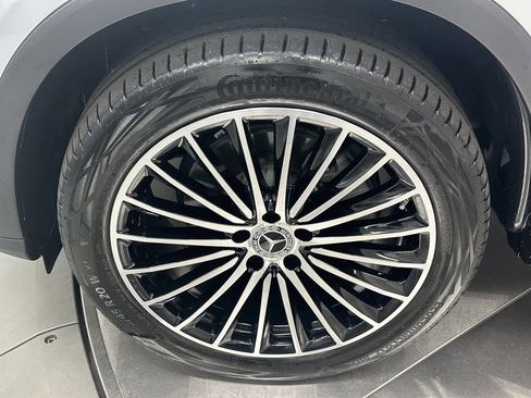 Certified 2025 Mercedes-Benz GLC 300 4MATIC image 12