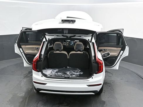 New 2026 Volvo XC90 B6 Ultra w/ Lounge Package AWD/4WD image 40