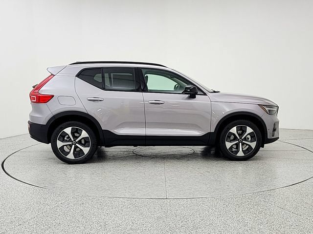 New 2026 Volvo XC40 B5 Plus w/ Protection Package Premier AWD/4WD image 4