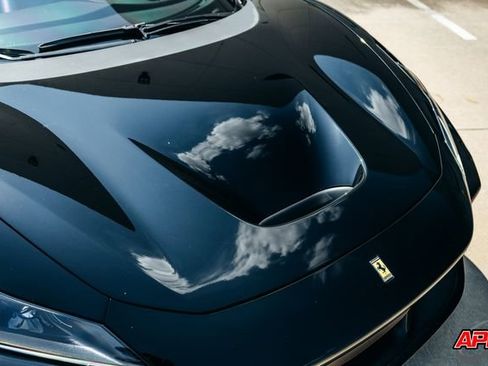 Used 2022 Ferrari F8 Tributo image 27