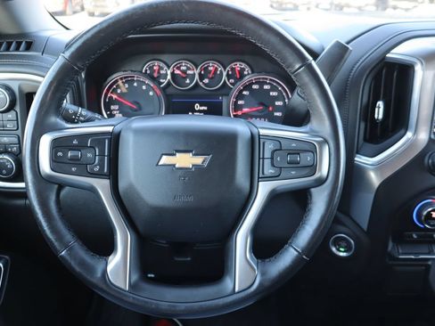 Used 2021 Chevrolet Silverado 1500 LT AWD/4WD image 6