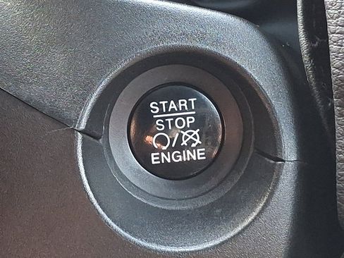 Used 2018 Jeep Compass Sport AWD/4WD image 18