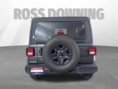 Used 2022 Jeep Wrangler Sport AWD/4WD image 5
