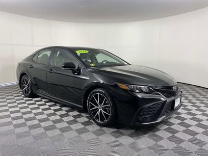 Used 2024 Toyota Camry SE w/ Cold Weather Package