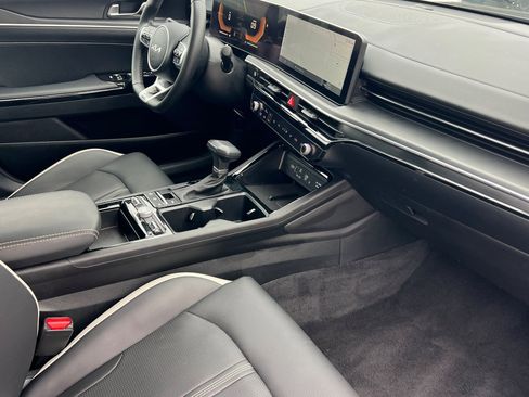 Certified 2025 Kia K5 GT-Line image 16