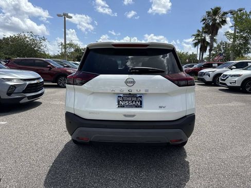 Certified 2023 Nissan Rogue SV FWD image 5