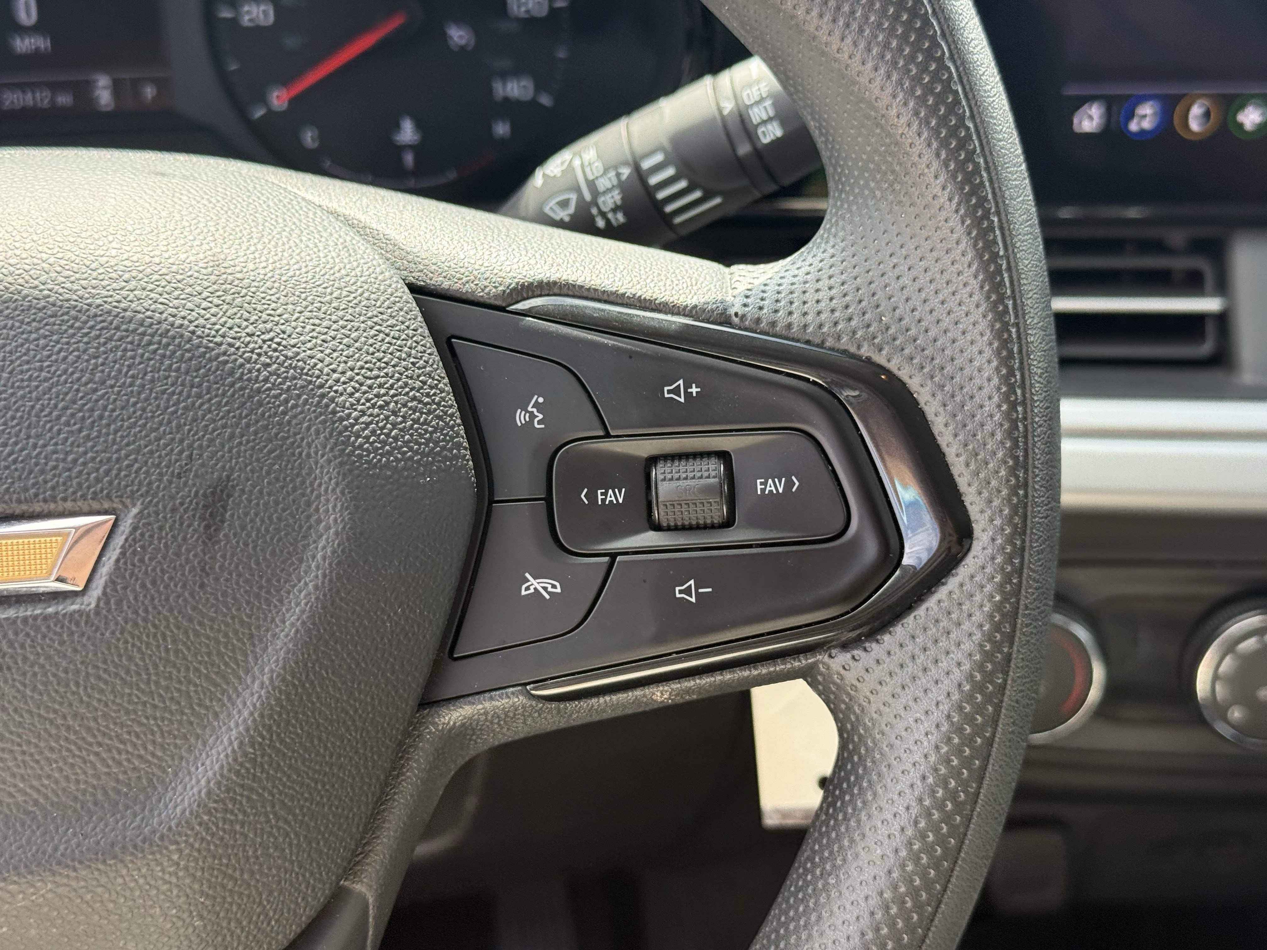 Used 2026 Chevrolet Trax LS FWD image 18