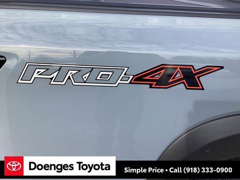 Used 2024 Nissan Frontier PRO-4X w/ Pro Premium Package image 30