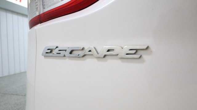 Used 2014 Ford Escape Titanium FWD image 21
