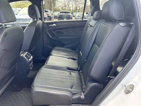 Used 2023 Volkswagen Tiguan SE R-Line FWD image 24