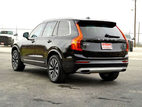 Used 2020 Volvo XC90 T5 Momentum w/ Protection Package Premier image 8
