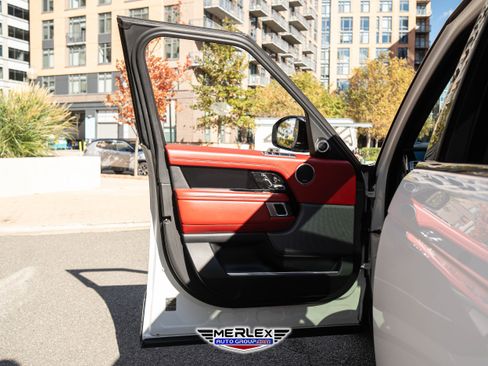 Used 2019 Land Rover Range Rover Autobiography image 44