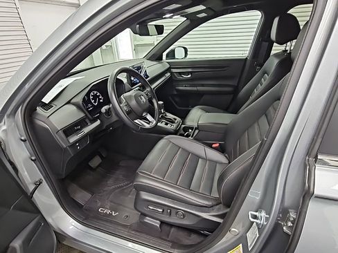 Used 2025 Honda CR-V Sport-L image 11