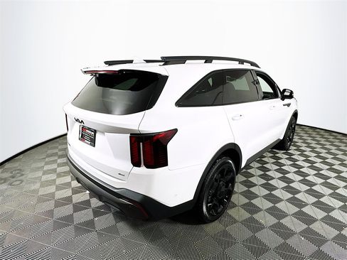 Used 2025 Kia Sorento SX Prestige w/ Olive Brown Leather Package image 7