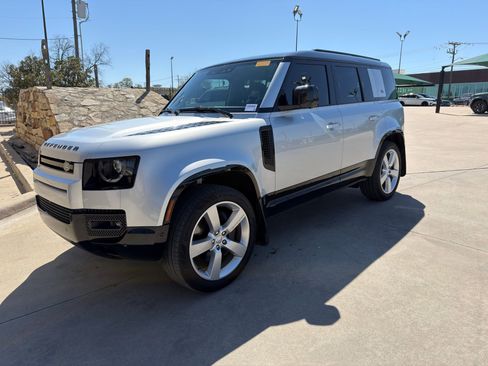 Certified 2024 Land Rover Defender 110 X-Dynamic SE image 1