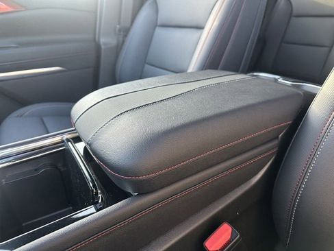 New 2026 Chevrolet Traverse Z71 w/ Enhanced Driving Package image 12