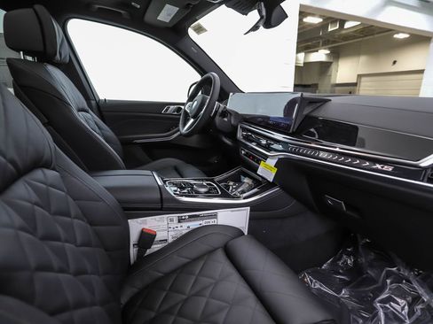 New 2026 BMW X5 xDrive50e AWD/4WD image 30