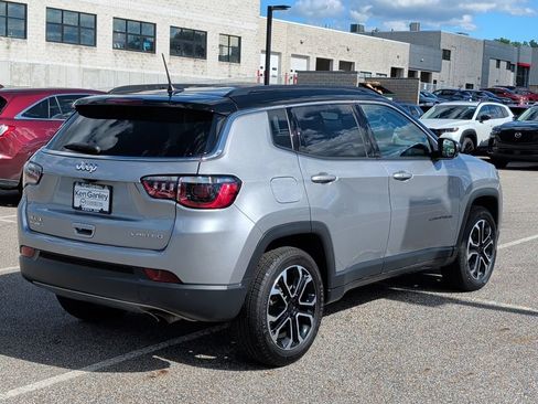 Used 2022 Jeep Compass Limited AWD/4WD image 8