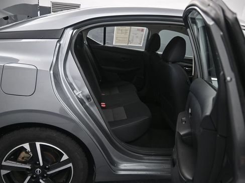 Used 2024 Nissan Sentra SV FWD image 25
