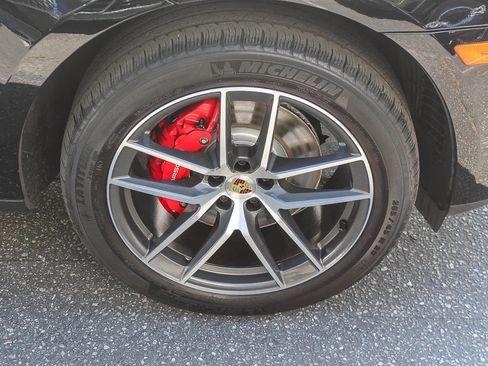 Used 2024 Porsche Macan S AWD/4WD image 9