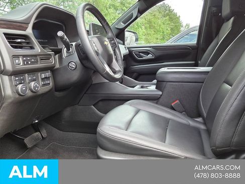 Used 2024 Chevrolet Tahoe LT w/ Luxury Package AWD/4WD image 3