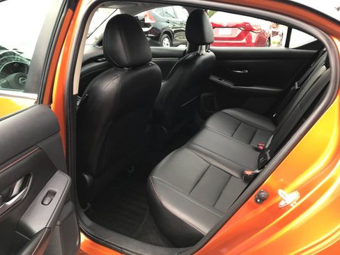 Used 2024 Nissan Sentra SR w/ SR Premium Package FWD image 10