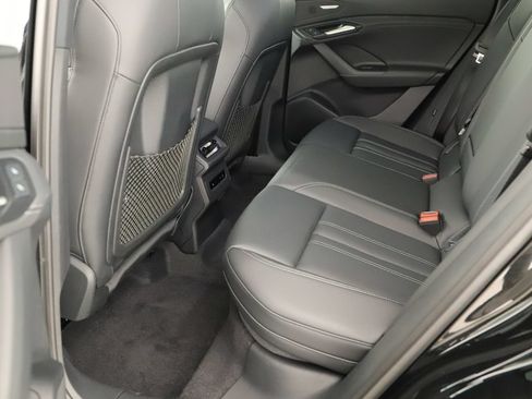 New 2027 Audi Q6 e-tron Prestige AWD/4WD image 31
