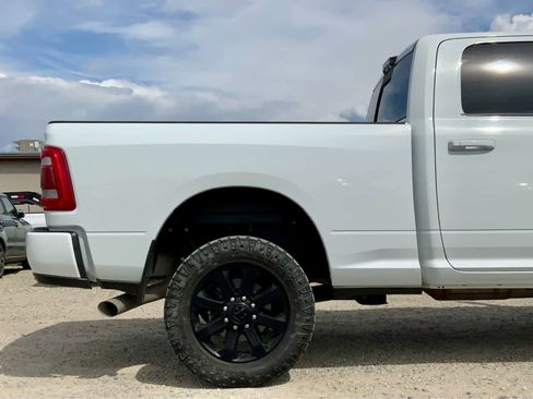 Used 2024 RAM 2500 Laramie AWD/4WD image 11