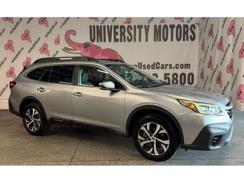 Used 2022 Subaru Outback Limited AWD/4WD image 3