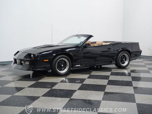 Used 1991 Chevrolet Camaro Z28 RWD image 7