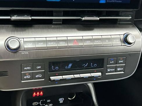 Used 2025 Hyundai Kona SEL FWD image 38