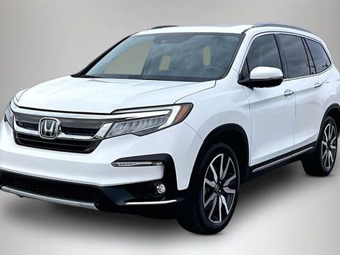 Used 2021 Honda Pilot Touring image 2
