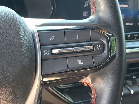 Used 2023 Chevrolet Colorado Z71 w/ Z71 Convenience Package 2 AWD/4WD image 22