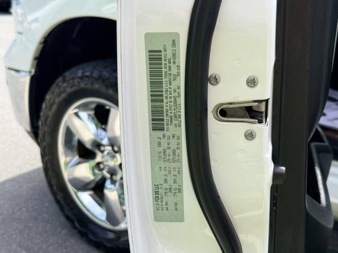 Used 2018 RAM 1500 Big Horn AWD/4WD image 56