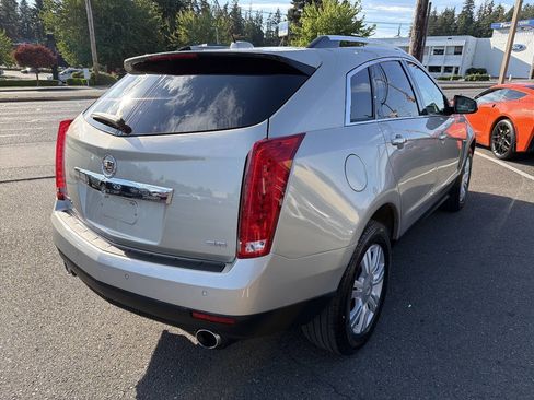 Used 2016 Cadillac SRX Luxury w/ Driver Awareness Package AWD/4WD image 8