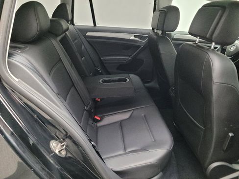 Used 2016 Volkswagen Golf Limited Edition image 19