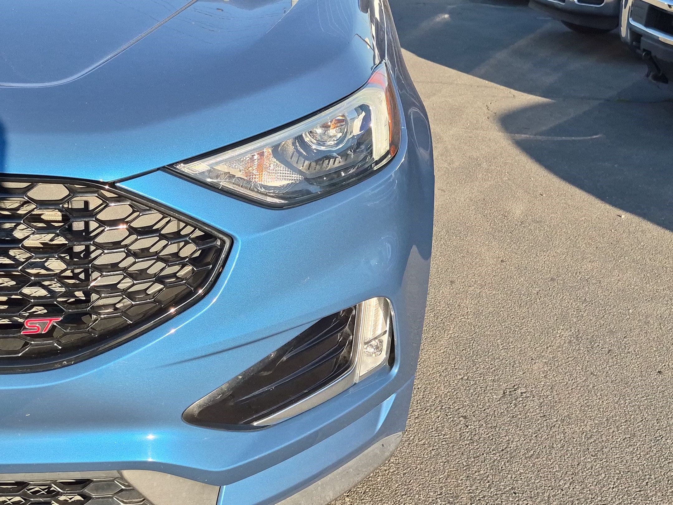 Used 2019 Ford Edge ST AWD/4WD image 12