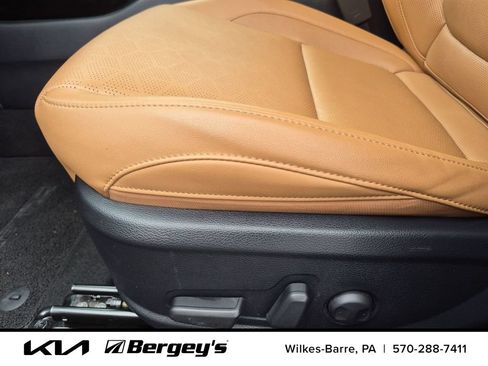 Certified 2024 Kia Seltos SX w/ SX Sunroof Package AWD/4WD image 14