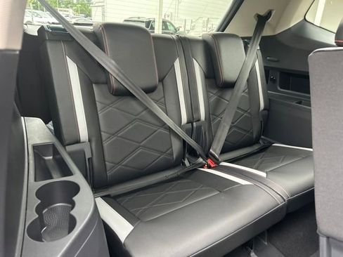 New 2026 Volkswagen Atlas Peak Edition image 12