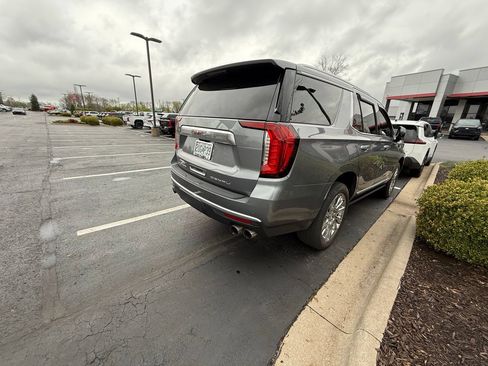 Used 2021 GMC Yukon Denali w/ Denali Premium Package AWD/4WD image 5