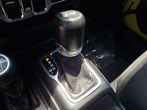 Used 2022 Jeep Wrangler Unlimited Sport AWD/4WD image 15